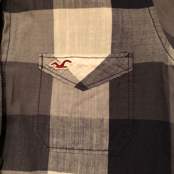 Hollister Button Down - Picture 4 of 4